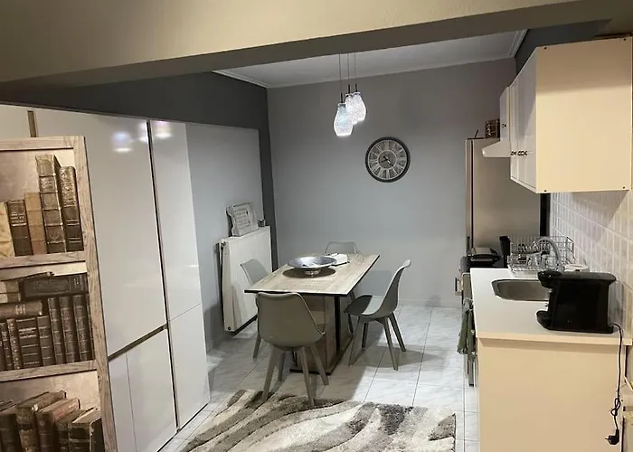 Central Modern Apartment Volos